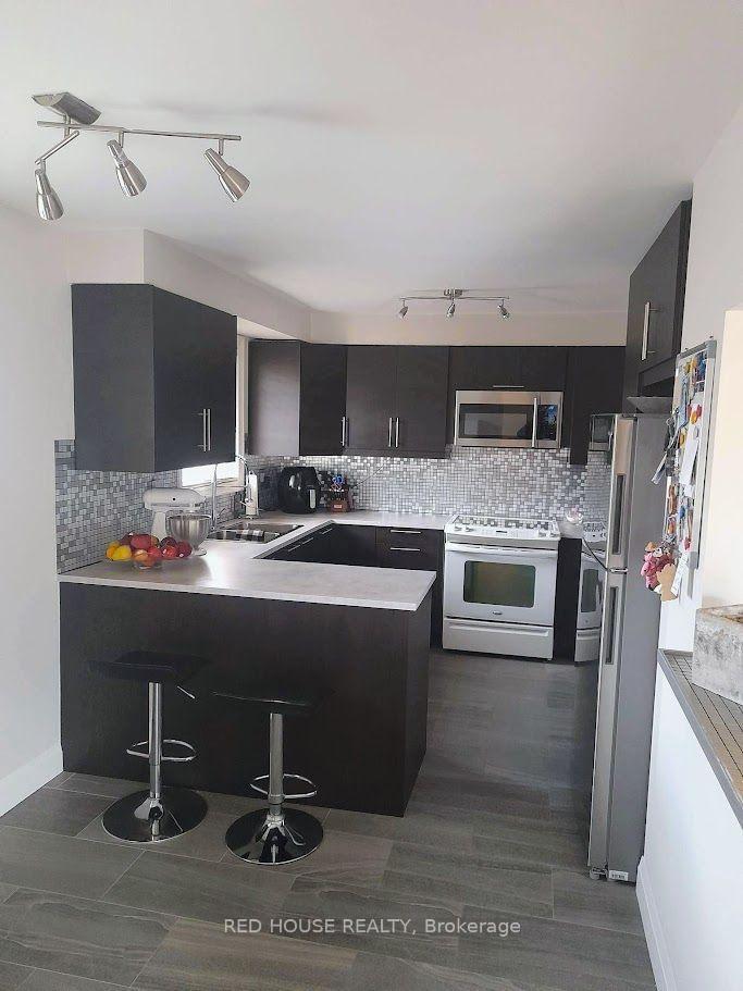 Photo 10 of Unit main, 518 Meadows Boulevard, Mississauga, Rathwood — HOMEH