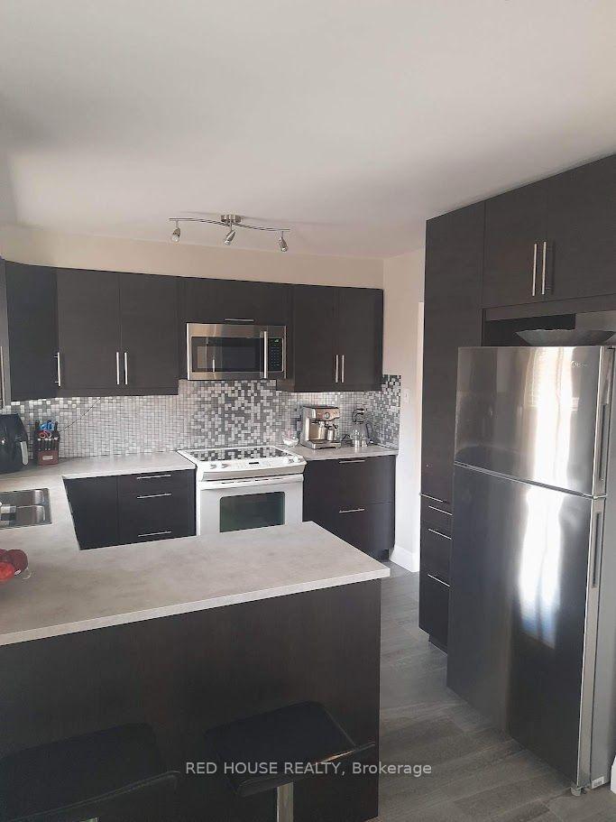 Photo 11 of Unit main, 518 Meadows Boulevard, Mississauga, Rathwood — HOMEH