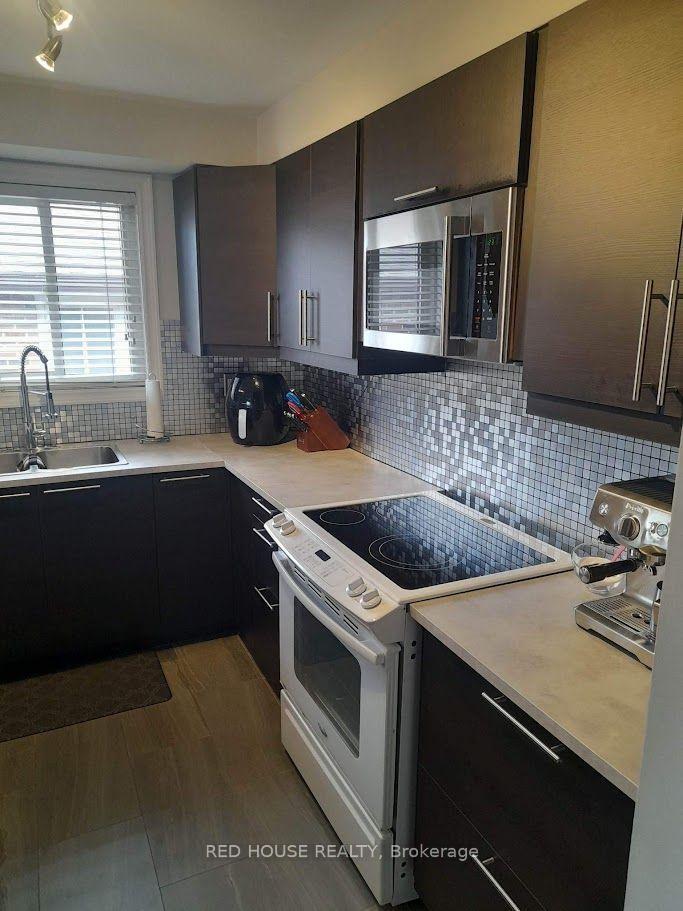 Photo 12 of Unit main, 518 Meadows Boulevard, Mississauga, Rathwood — HOMEH