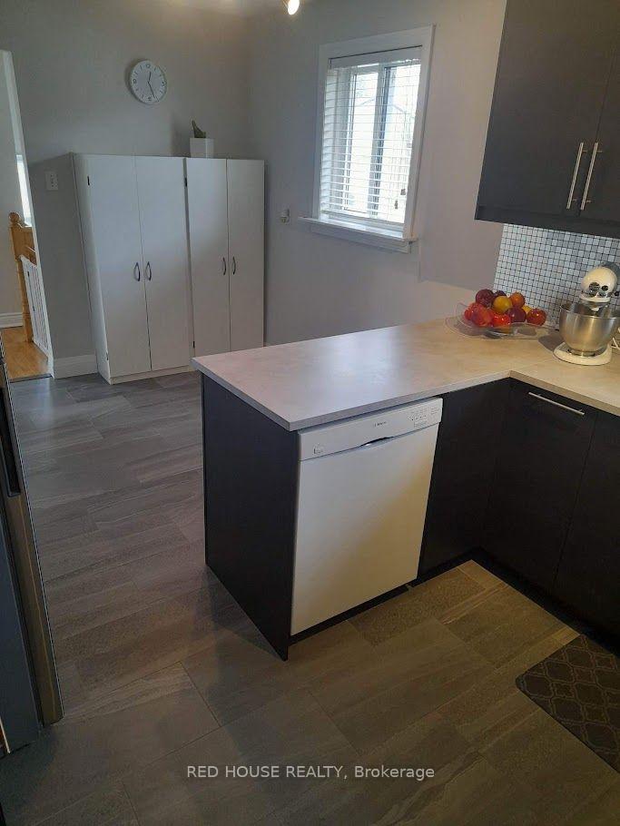 Photo 13 of Unit main, 518 Meadows Boulevard, Mississauga, Rathwood — HOMEH