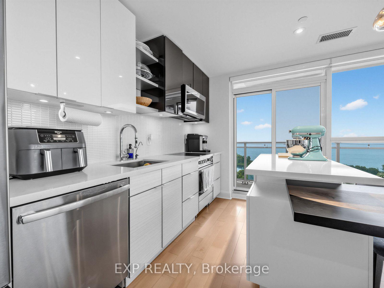 Photo 7 of Unit 1910, 33 Shore Breeze Drive, Etobicoke, Mimico — HOMEH