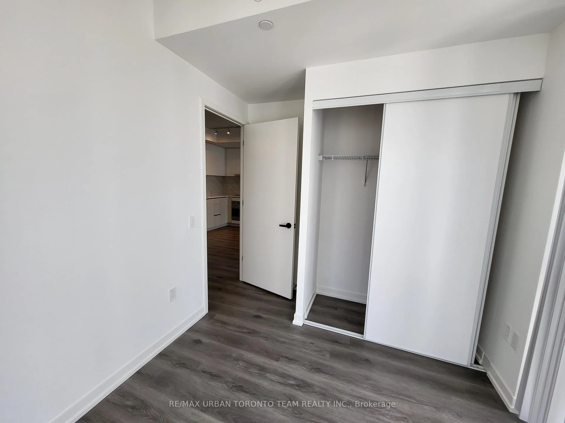 Photo 8 of Unit 2703, 28 Interchange Way, Vaughan, Vaughan Corporate Centre — HOMEH