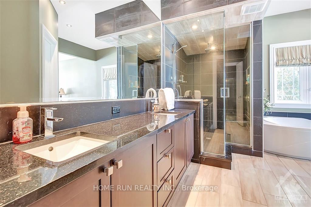 Photo 23 of 3 Winding Way, Ottawa, Barrhaven East — HOMEH