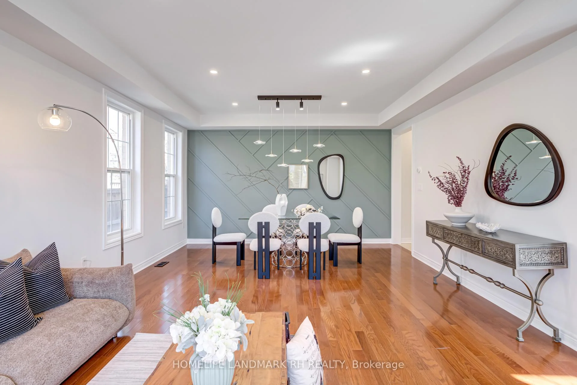 Photo 15 of 70 Murison Drive, Markham, Cathedraltown — HOMEH