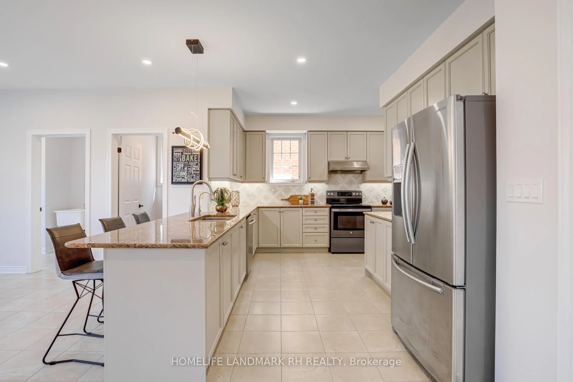 Photo 31 of 70 Murison Drive, Markham, Cathedraltown — HOMEH