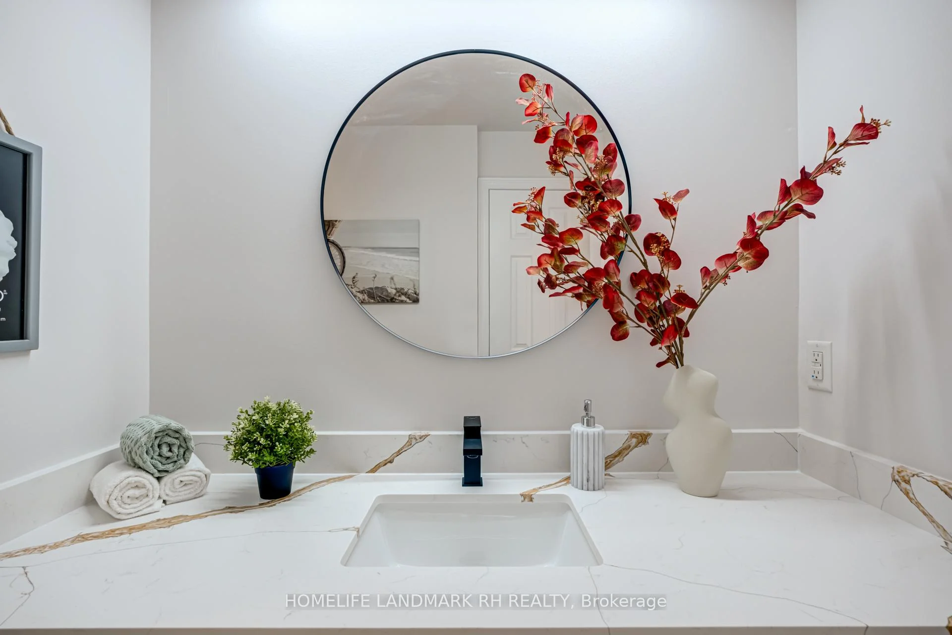 Photo 54 of 70 Murison Drive, Markham, Cathedraltown — HOMEH