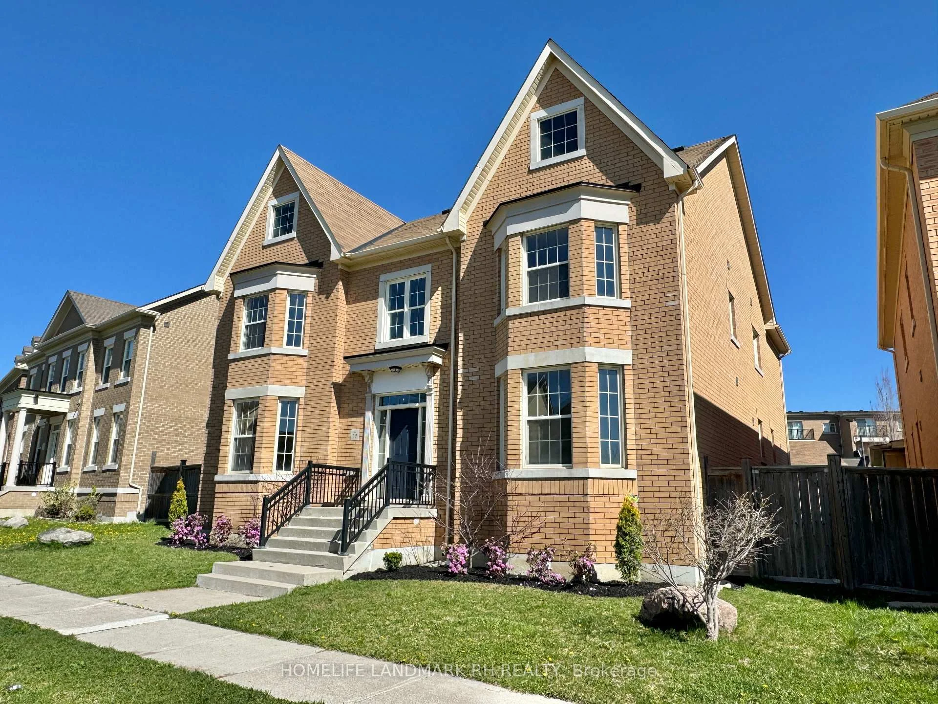 Photo 84 of 70 Murison Drive, Markham, Cathedraltown — HOMEH