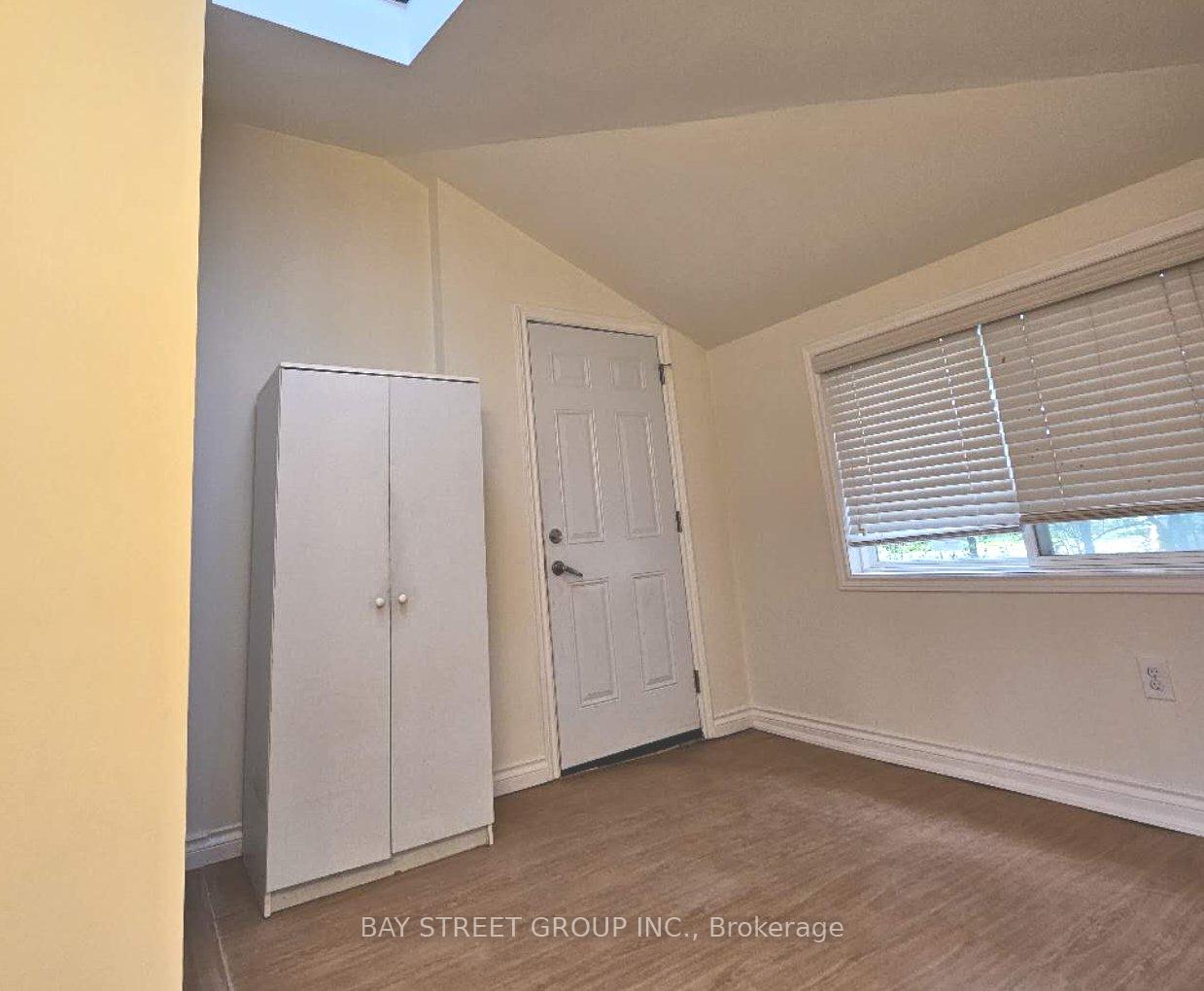 Photo 3 of Unit N-Side, 36 Grandview Avenue, Markham, Grandview — HOMEH