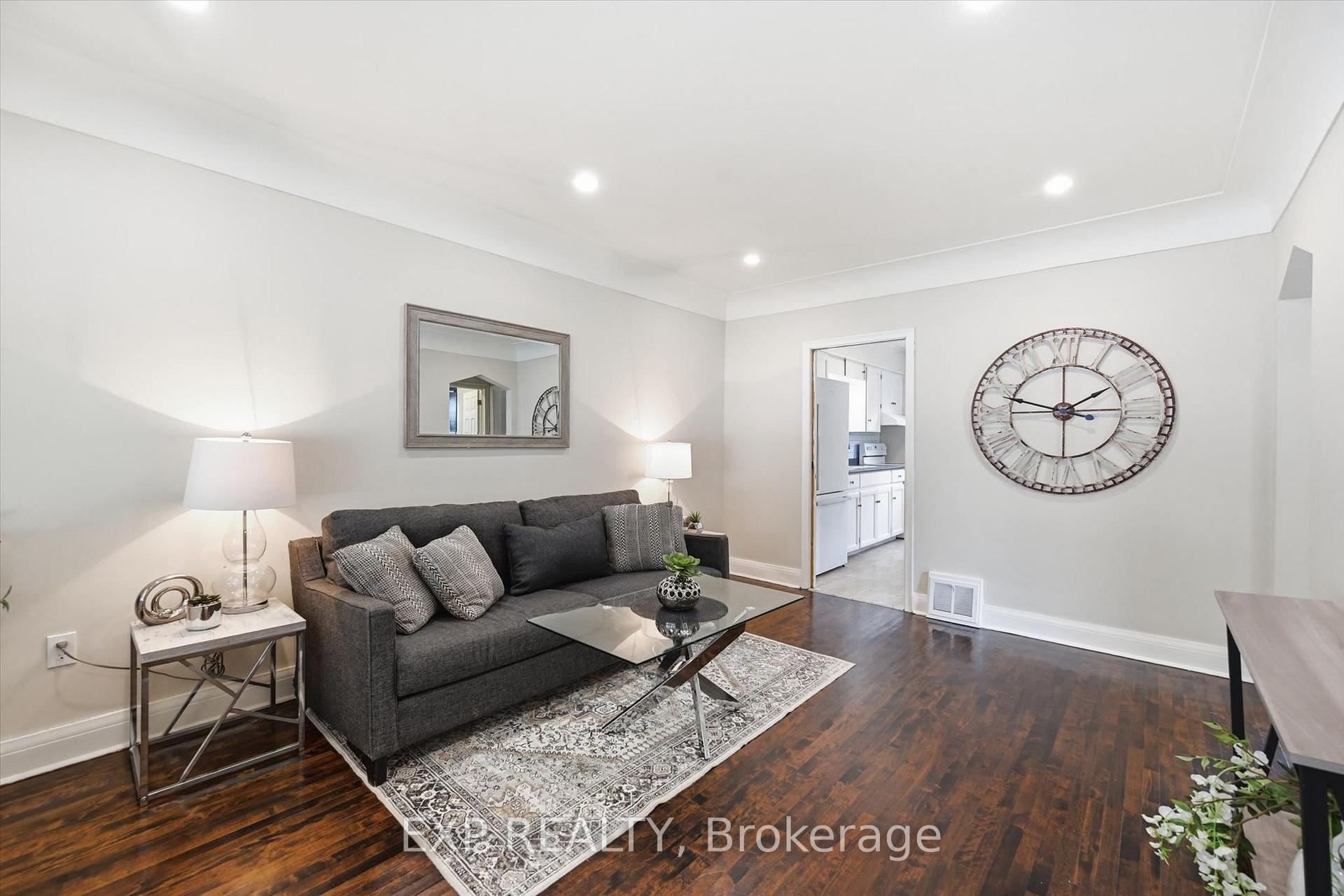 Photo 2 of 129 East 25th Street, Hamilton, Eastmount — HOMEH