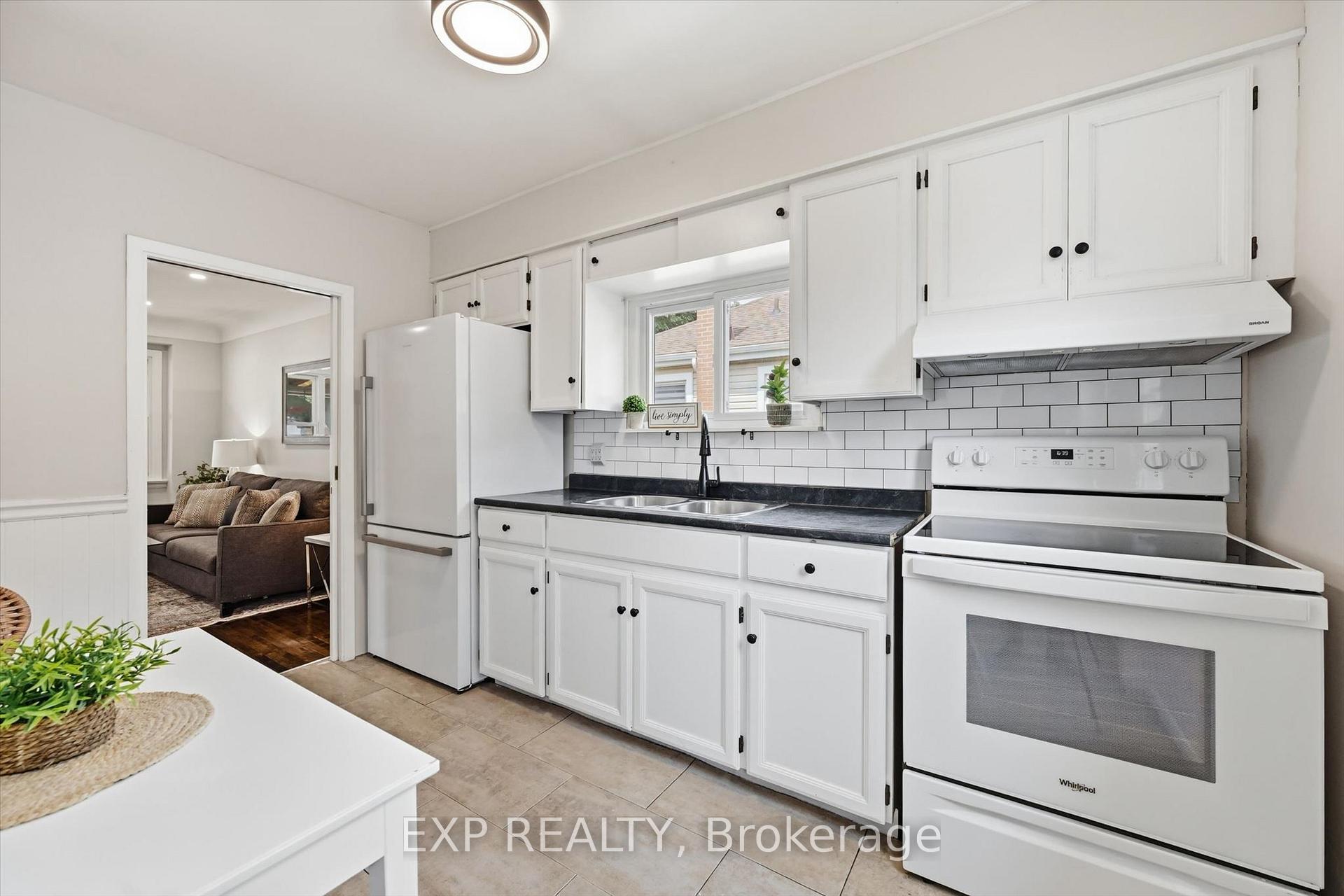 Photo 5 of 129 East 25th Street, Hamilton, Eastmount — HOMEH