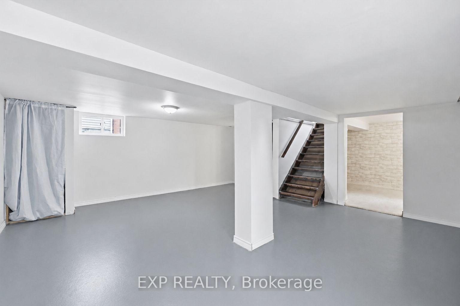 Photo 11 of 129 East 25th Street, Hamilton, Eastmount — HOMEH