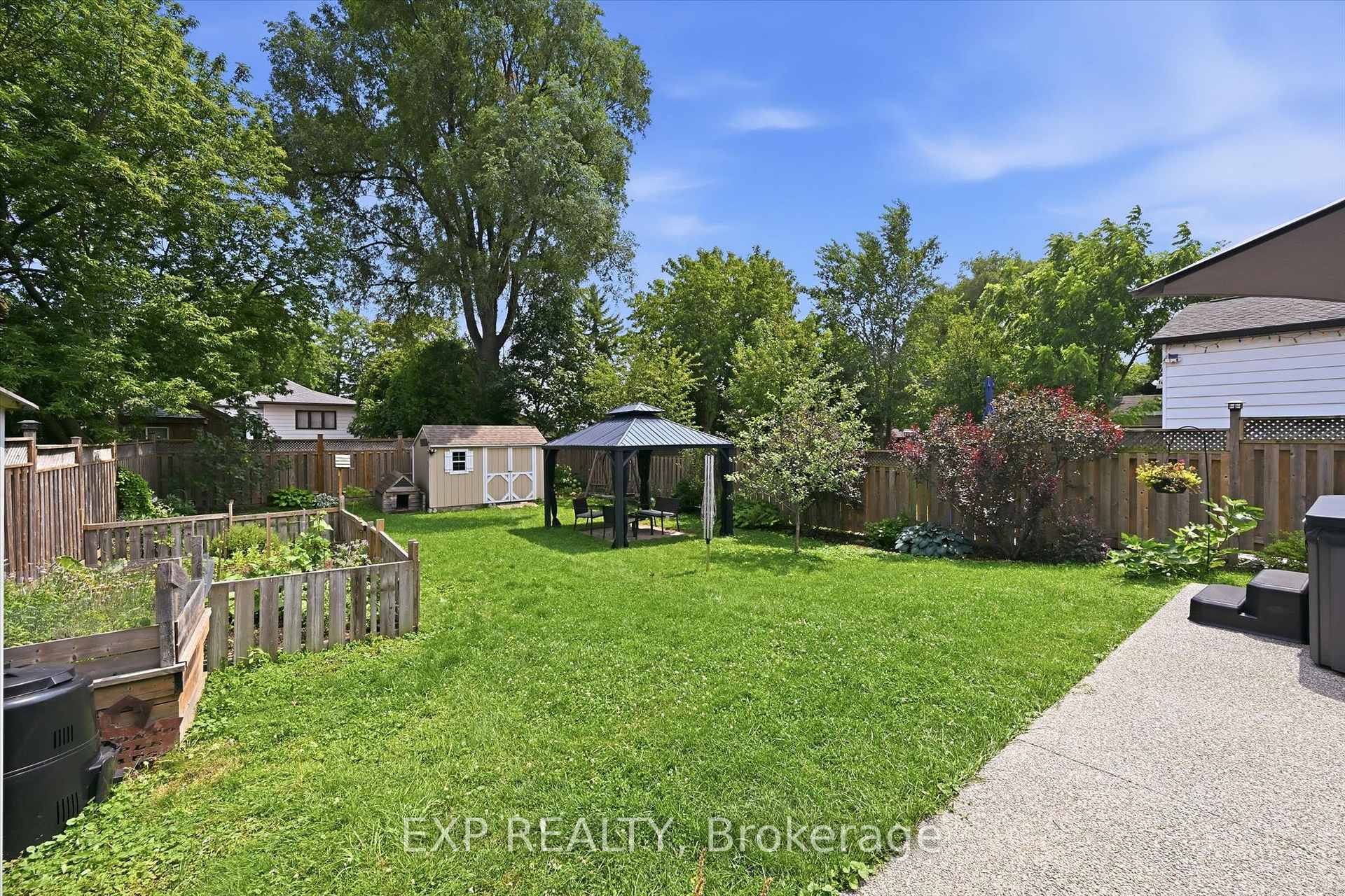 Photo 15 of 129 East 25th Street, Hamilton, Eastmount — HOMEH