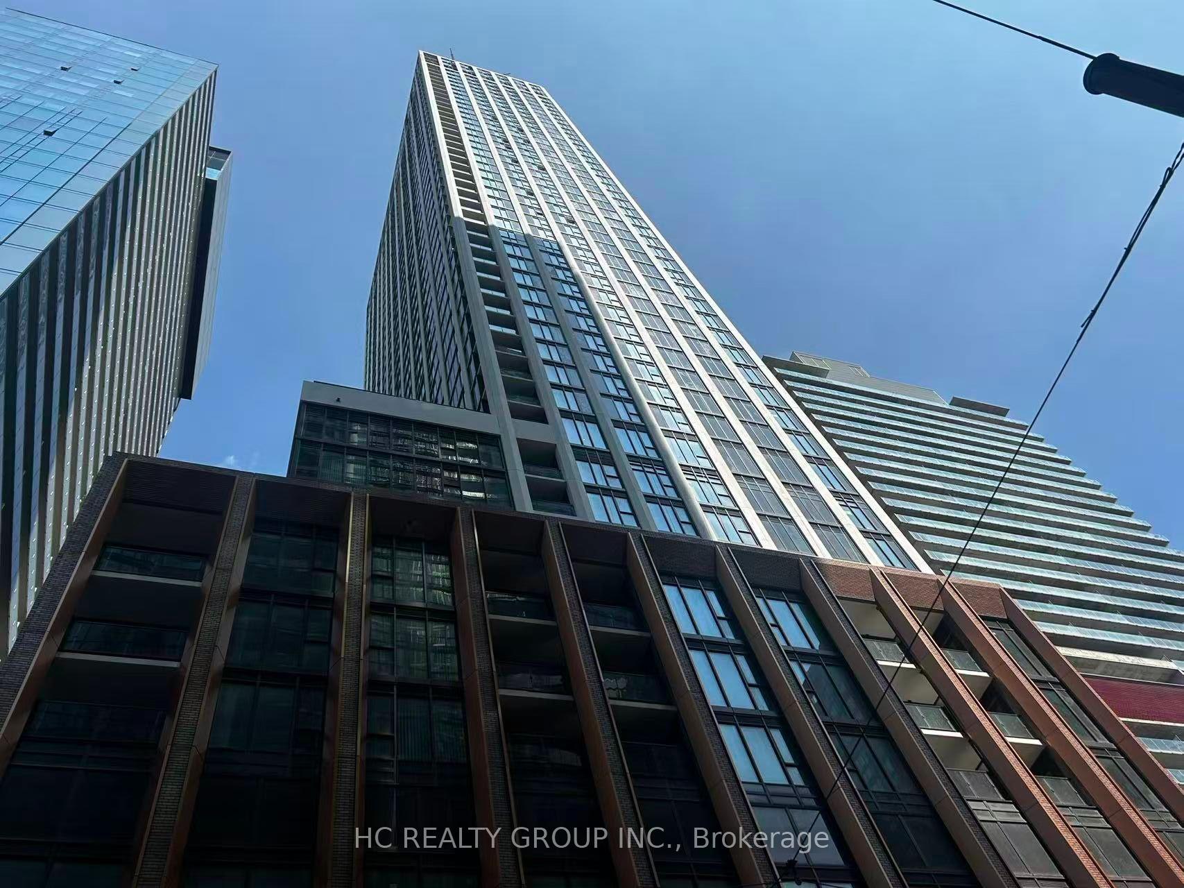 Front of Unit 1719, 400 King Street W