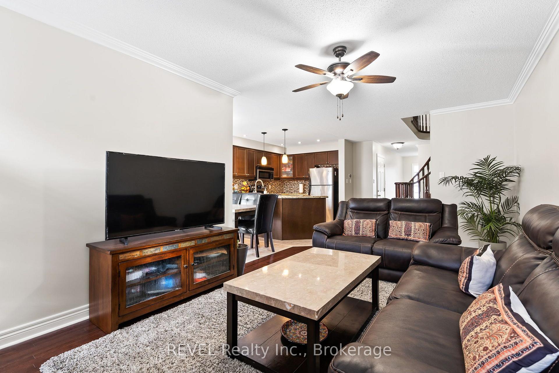 Photo 10 of 25 Colonel Lyall Street, St. Catharines, Secord Woods — HOMEH