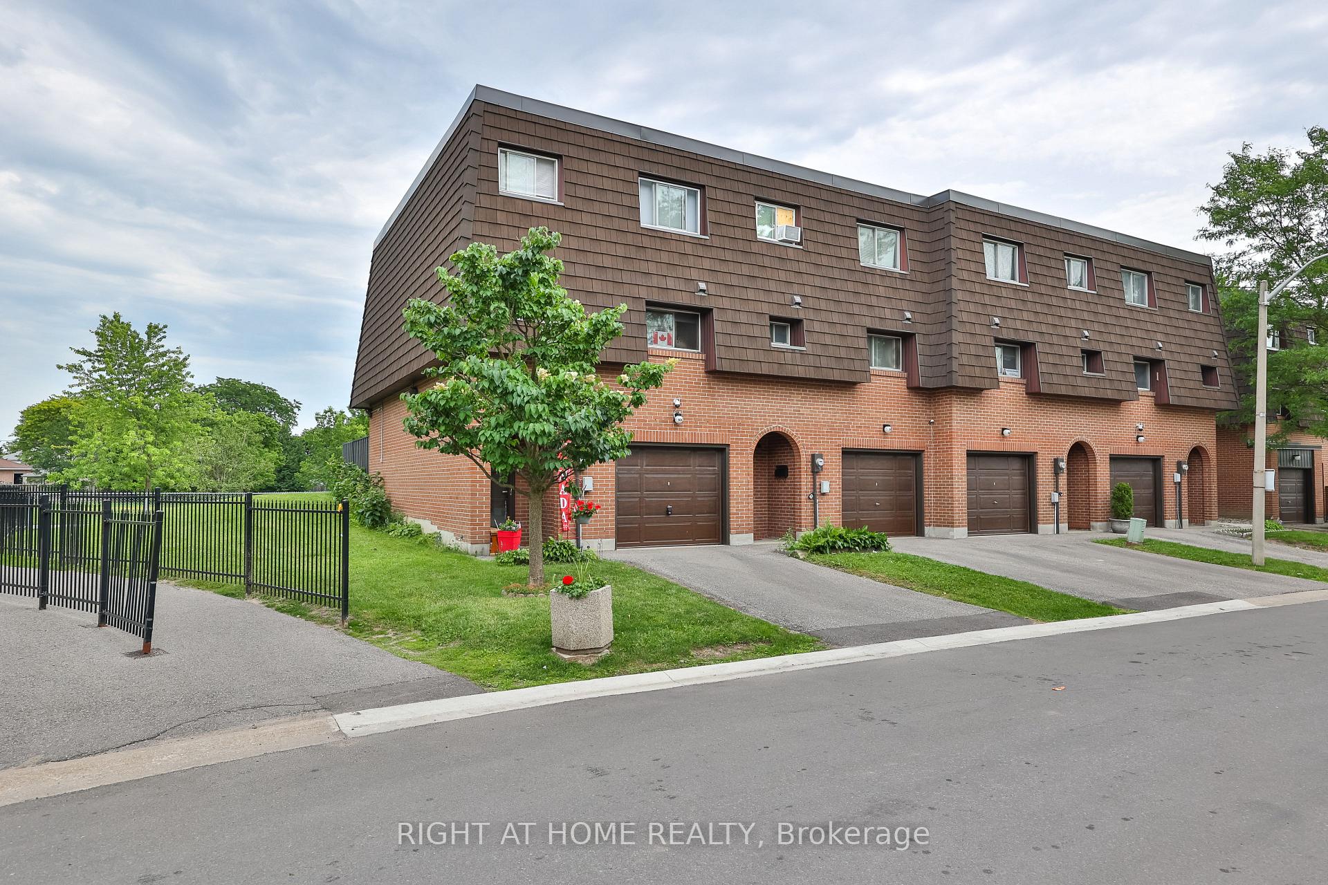 Front of Unit 74, 100 Darras Court