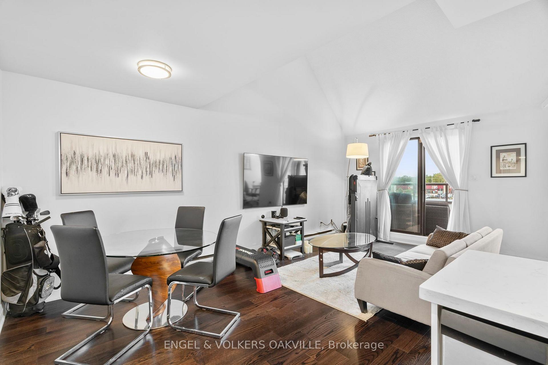 Photo 9 of Unit 416, 100 Bronte Road, Oakville, Bronte — HOMEH