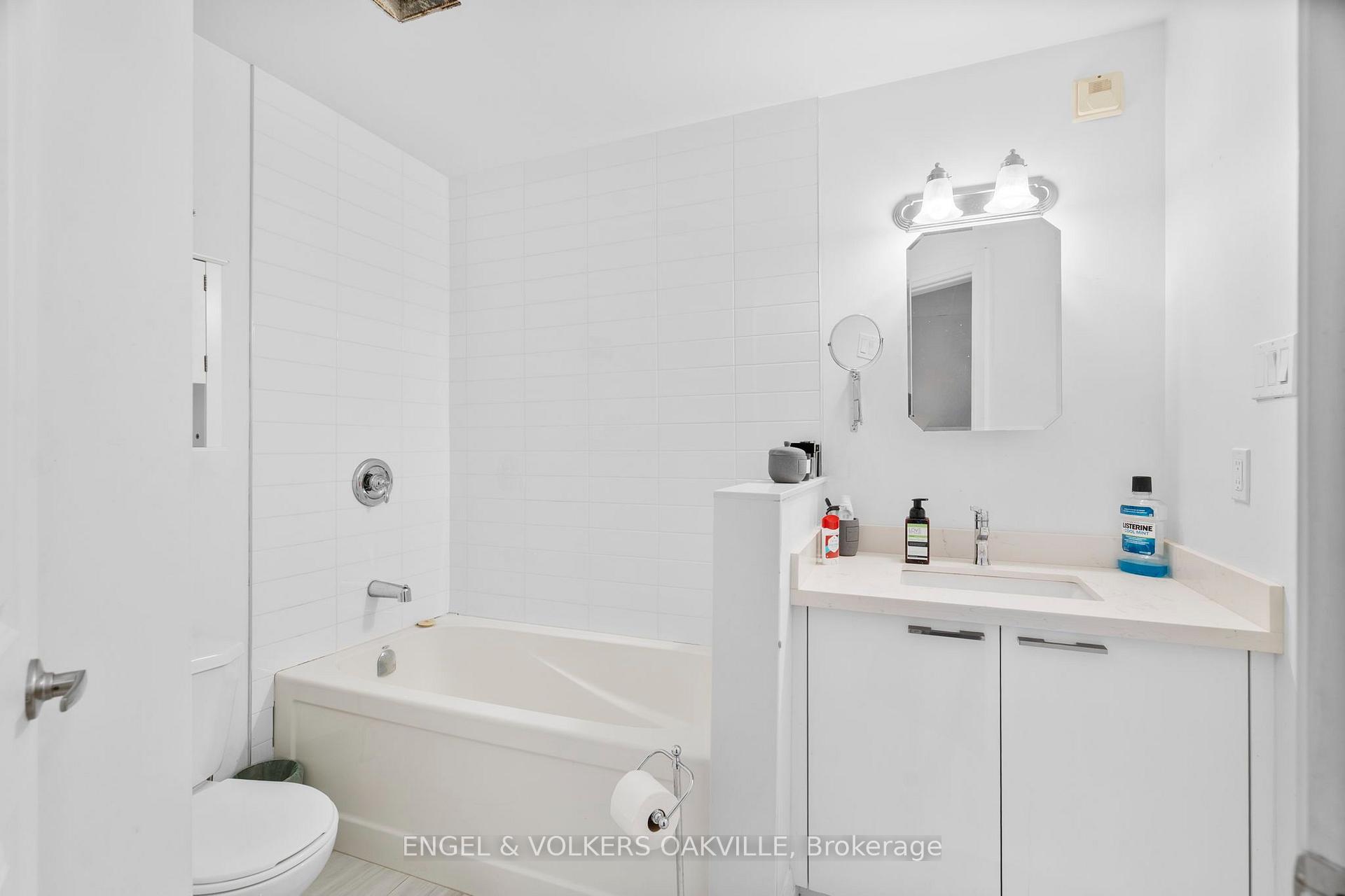 Photo 19 of Unit 416, 100 Bronte Road, Oakville, Bronte — HOMEH