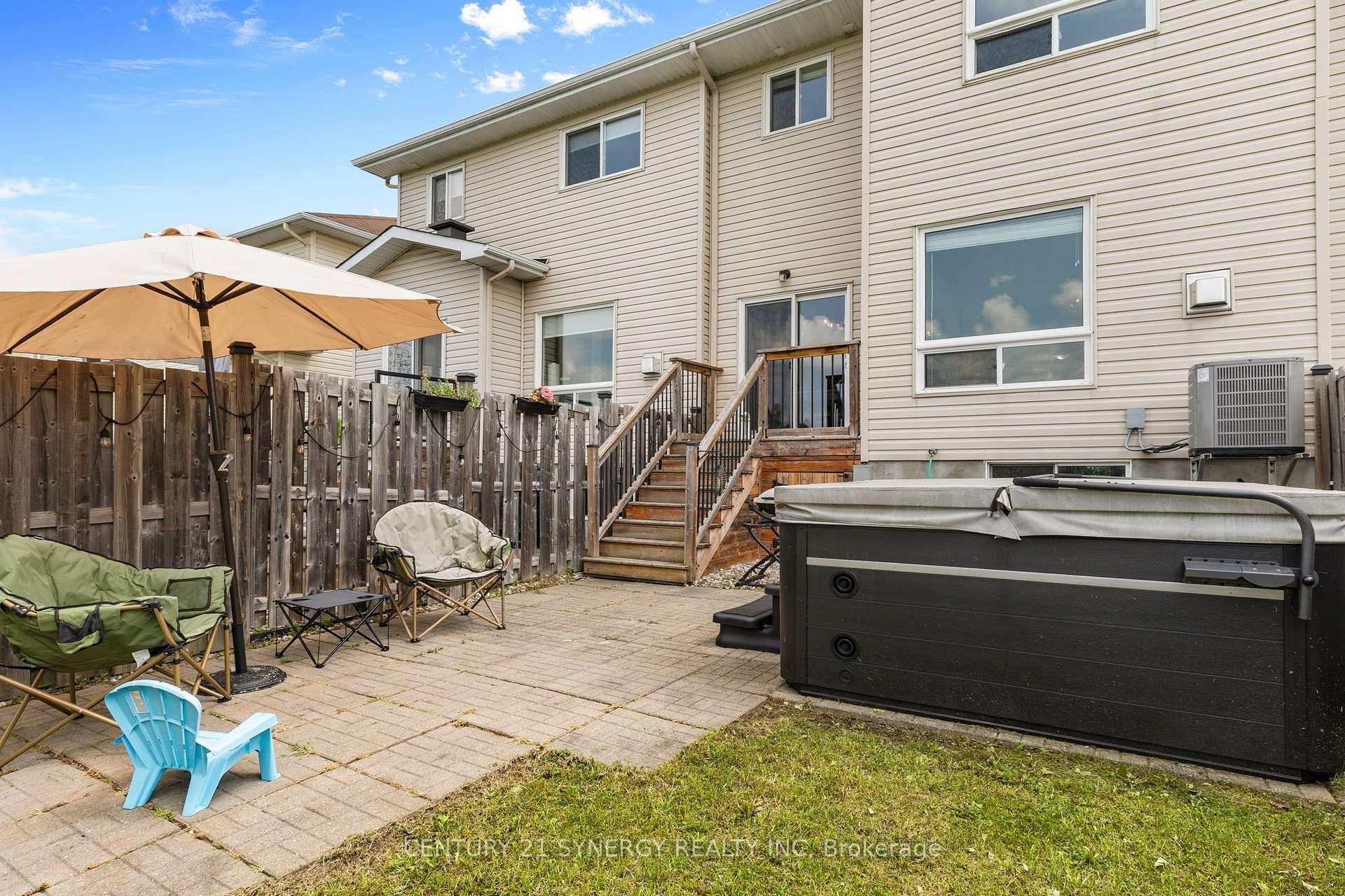 Photo 43 of 966 Torovin Private, Ottawa, Pineview — HOMEH