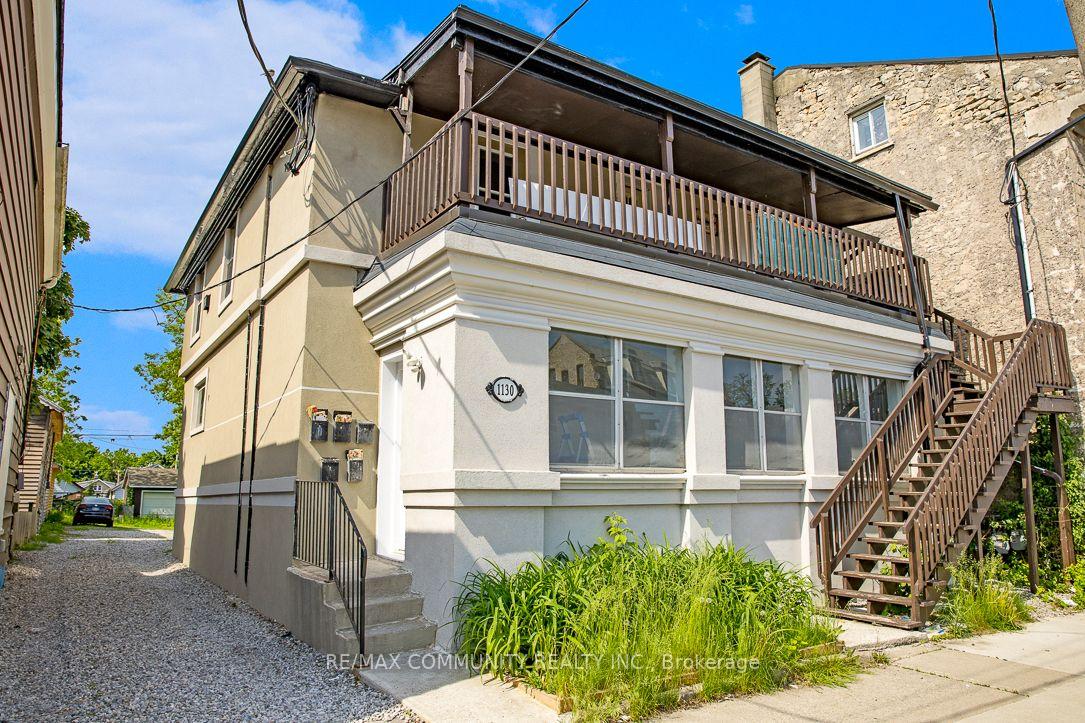 Photo 2 of Unit 1, 1130 King Street E, Cambridge, Preston South — HOMEH