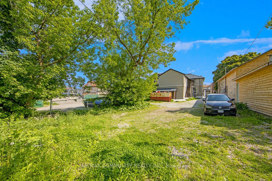 Photo 19 of Unit 1, 1130 King Street E, Cambridge, Preston South — HOMEH