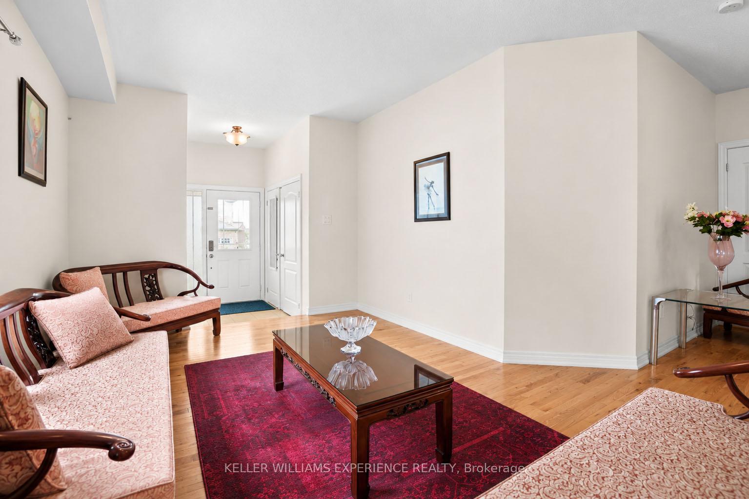 Photo 6 of 1296 Dallman Street, Innisfil, Lefroy — HOMEH