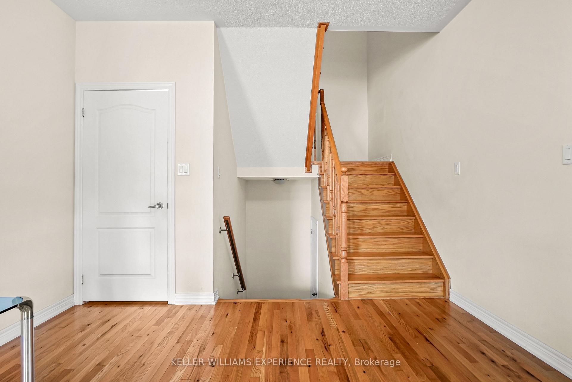Photo 18 of 1296 Dallman Street, Innisfil, Lefroy — HOMEH