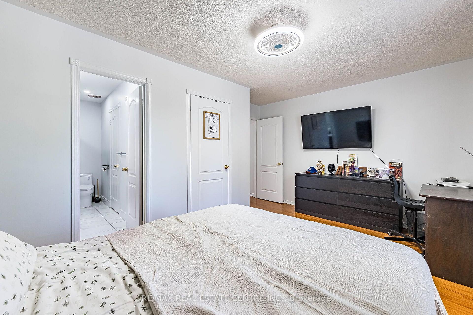 Photo 31 of 25 Sheepberry Terrace, Brampton, Fletcher's Meadow — HOMEH