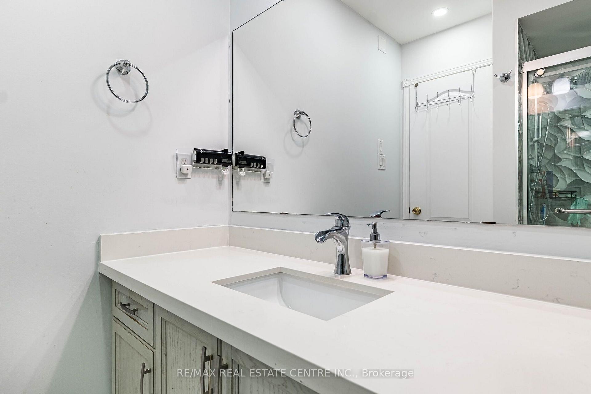 Photo 35 of 25 Sheepberry Terrace, Brampton, Fletcher's Meadow — HOMEH