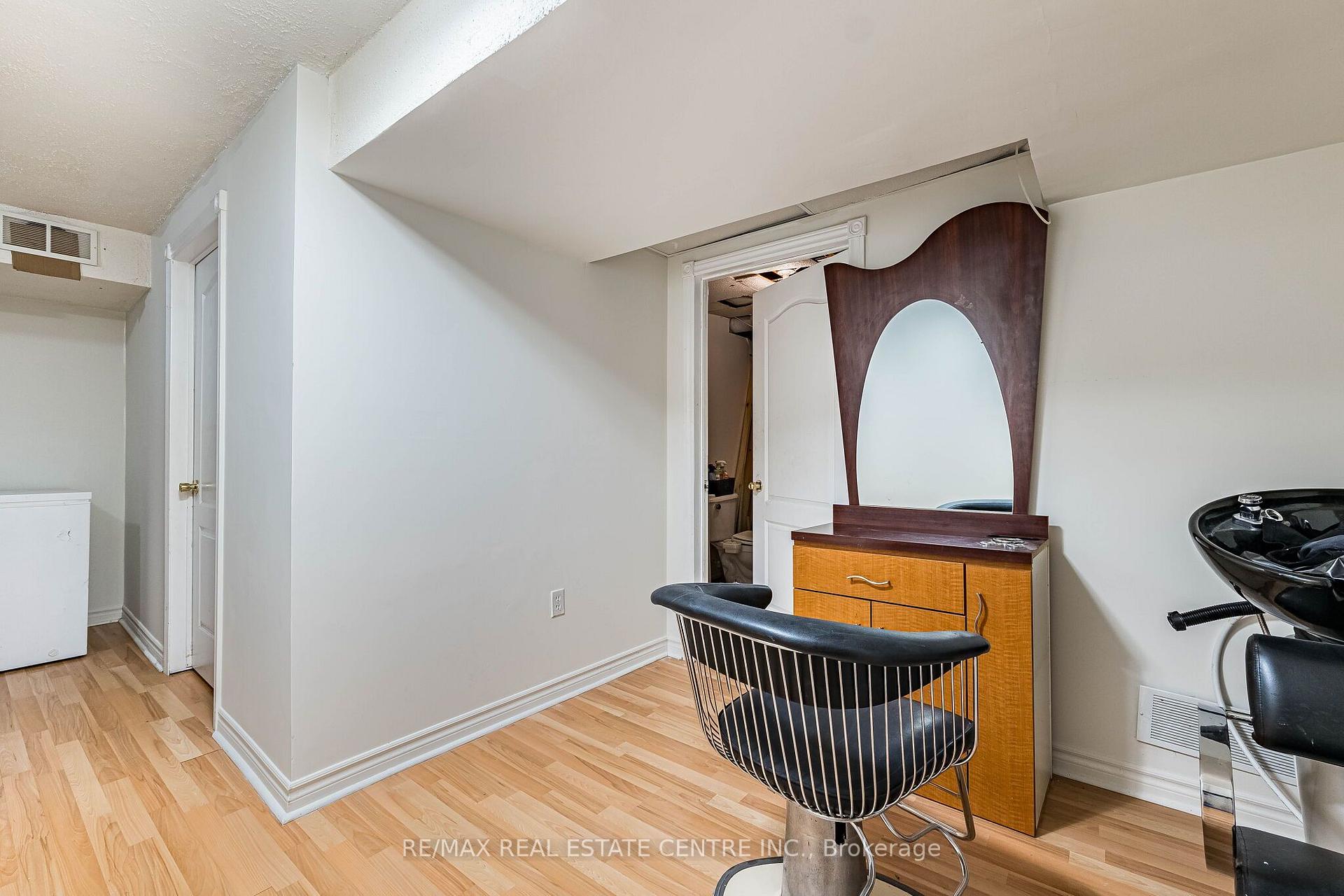 Photo 36 of 25 Sheepberry Terrace, Brampton, Fletcher's Meadow — HOMEH