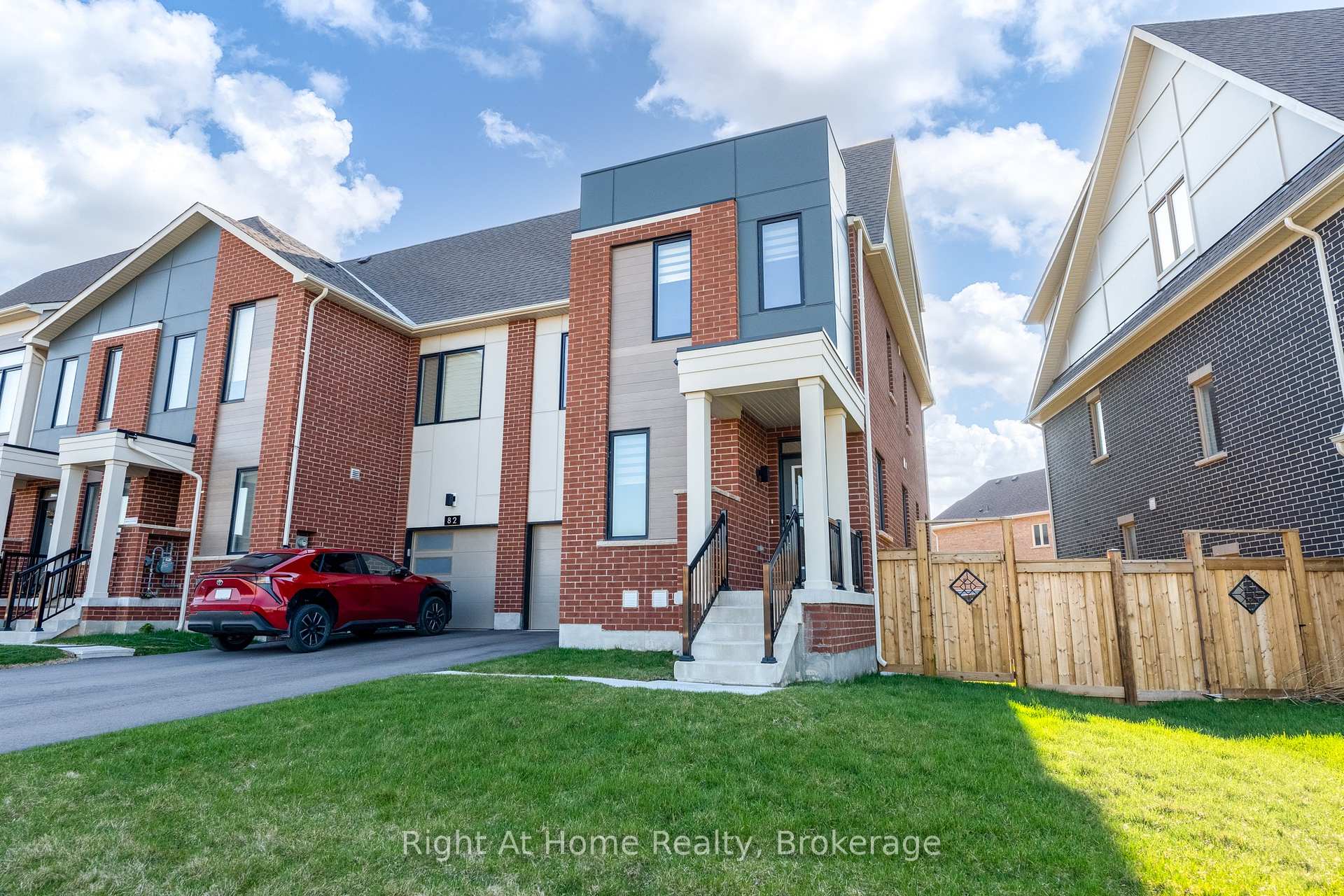 Photo 2 of 80 Settlers Road E, Oakville, Glenorchy — HOMEH