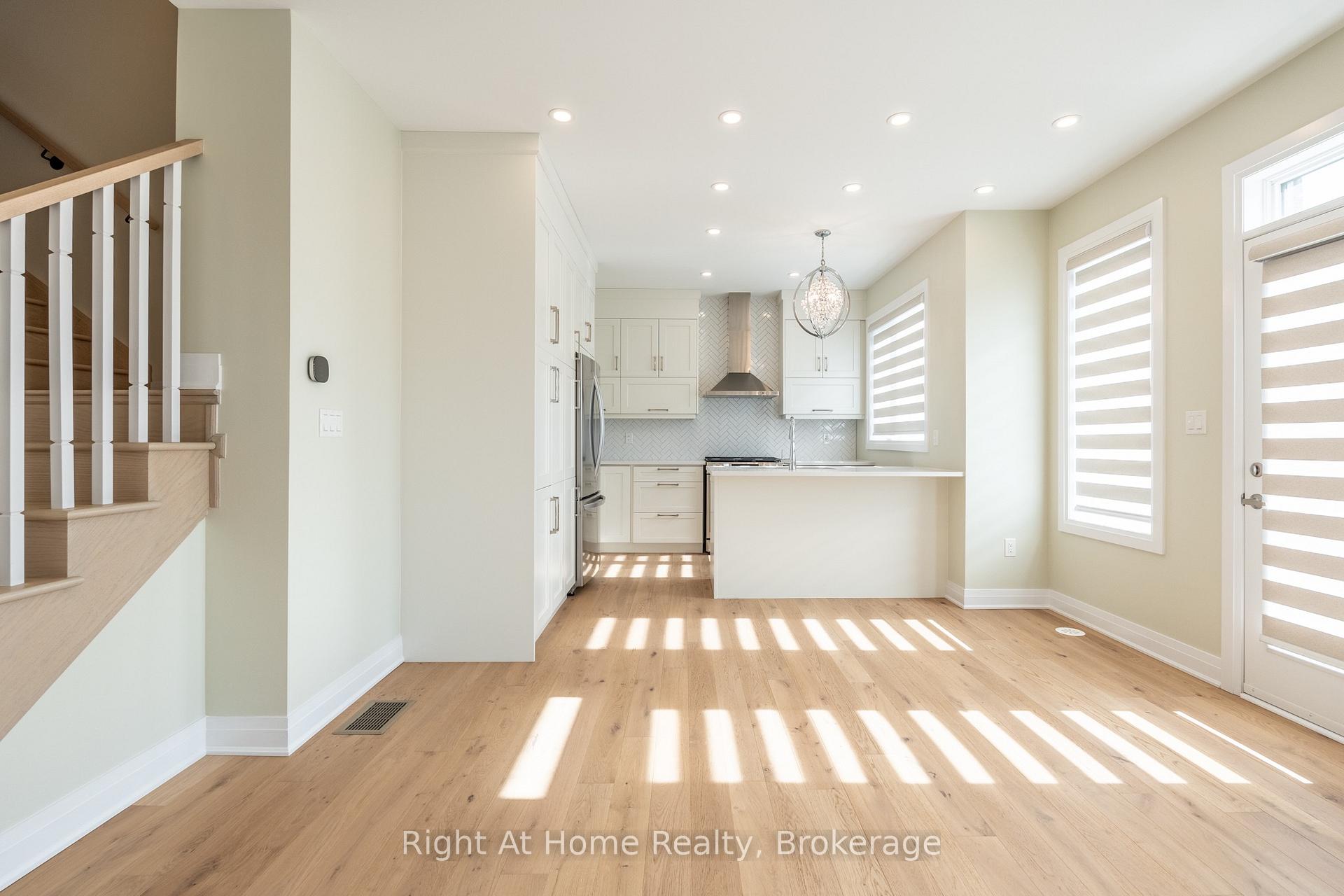 Photo 12 of 80 Settlers Road E, Oakville, Glenorchy — HOMEH