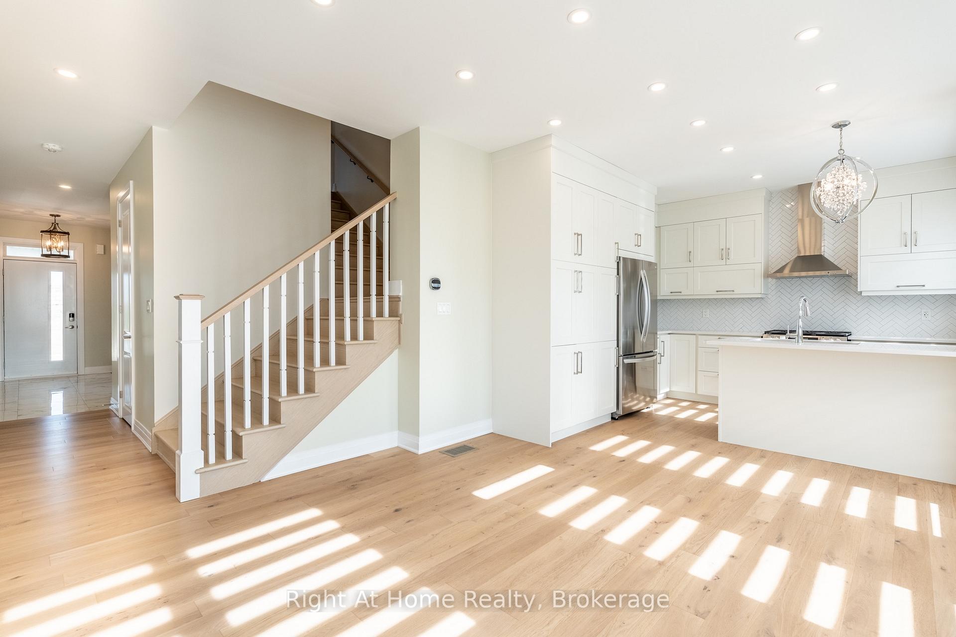 Photo 13 of 80 Settlers Road E, Oakville, Glenorchy — HOMEH