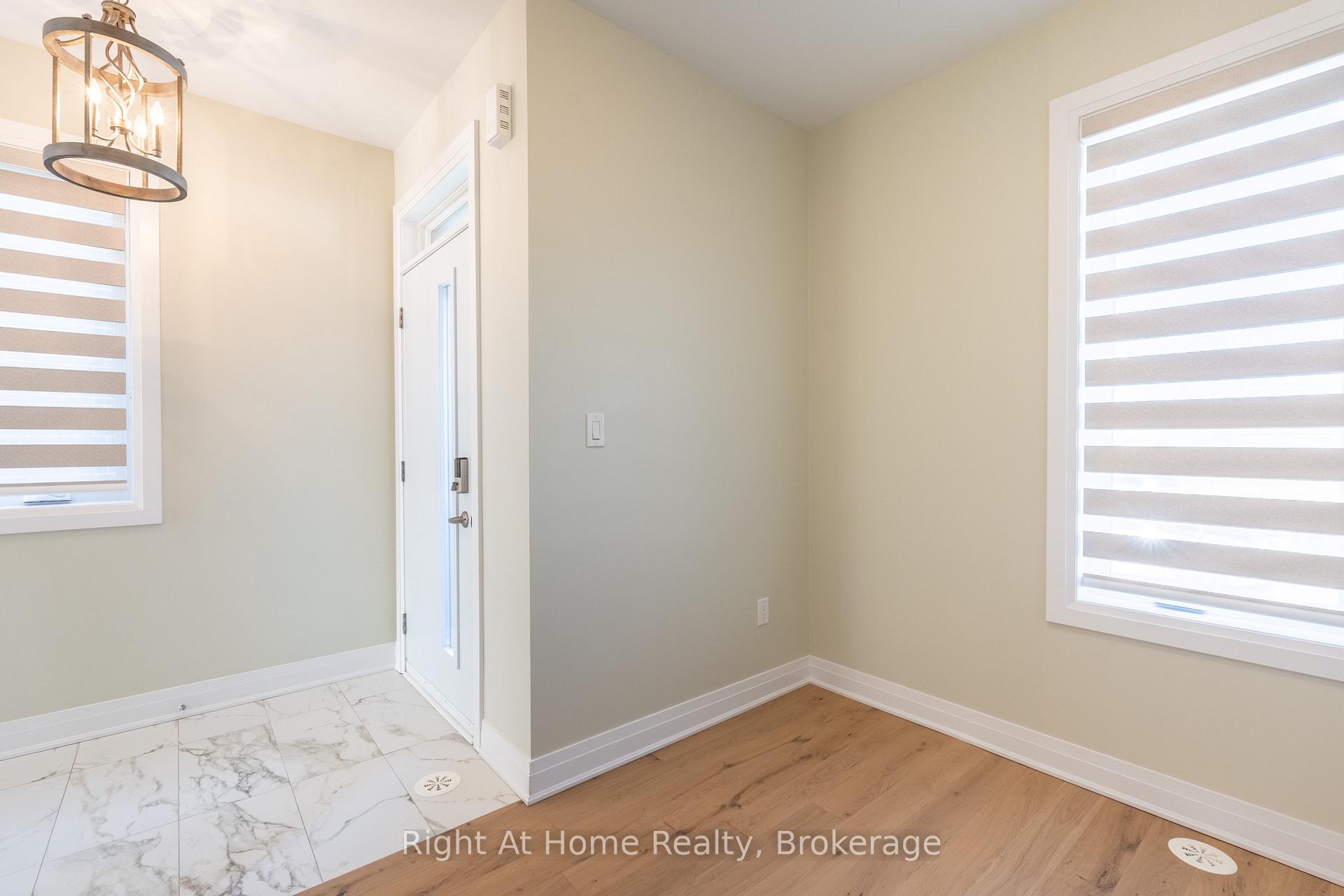 Photo 24 of 80 Settlers Road E, Oakville, Glenorchy — HOMEH