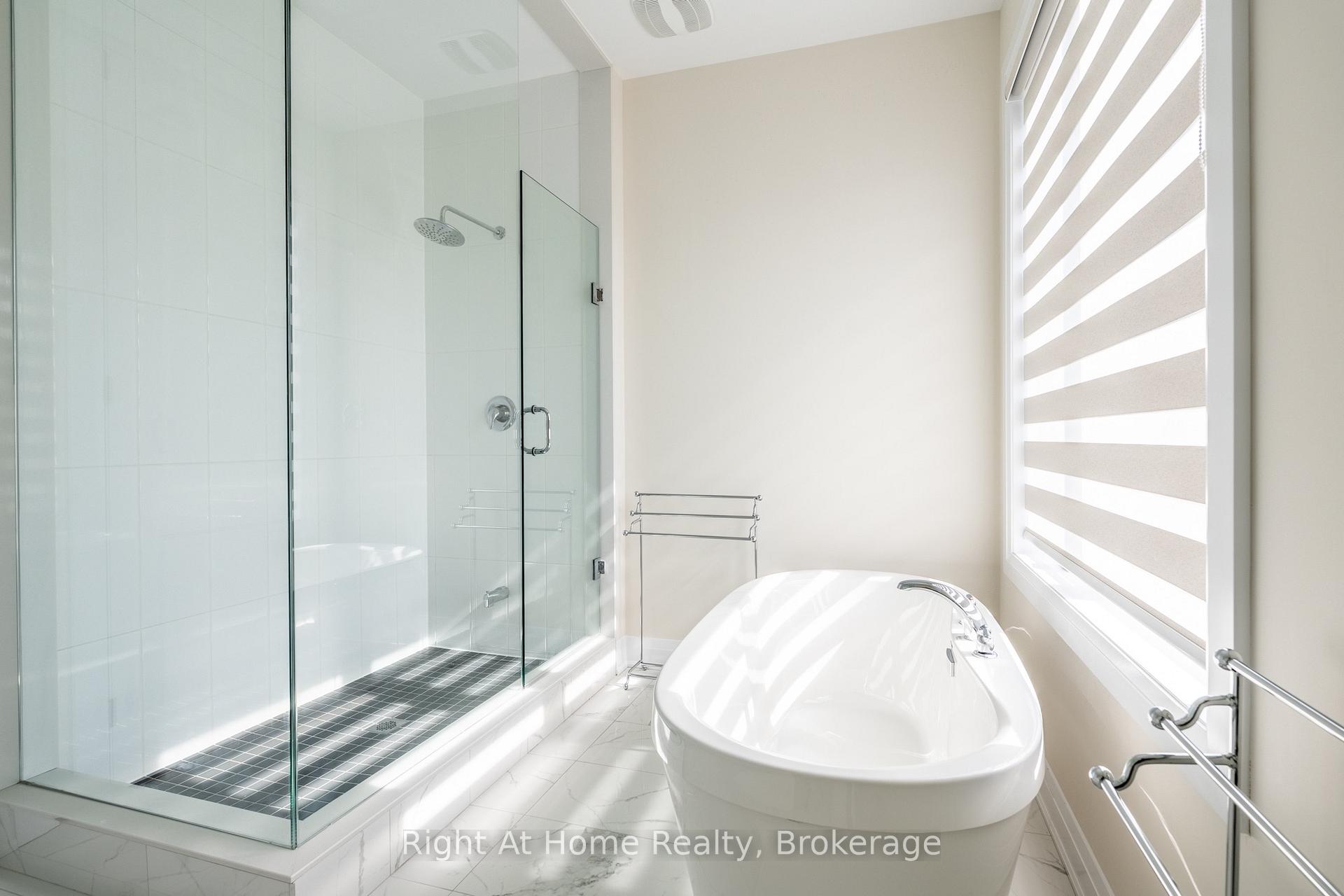 Photo 28 of 80 Settlers Road E, Oakville, Glenorchy — HOMEH