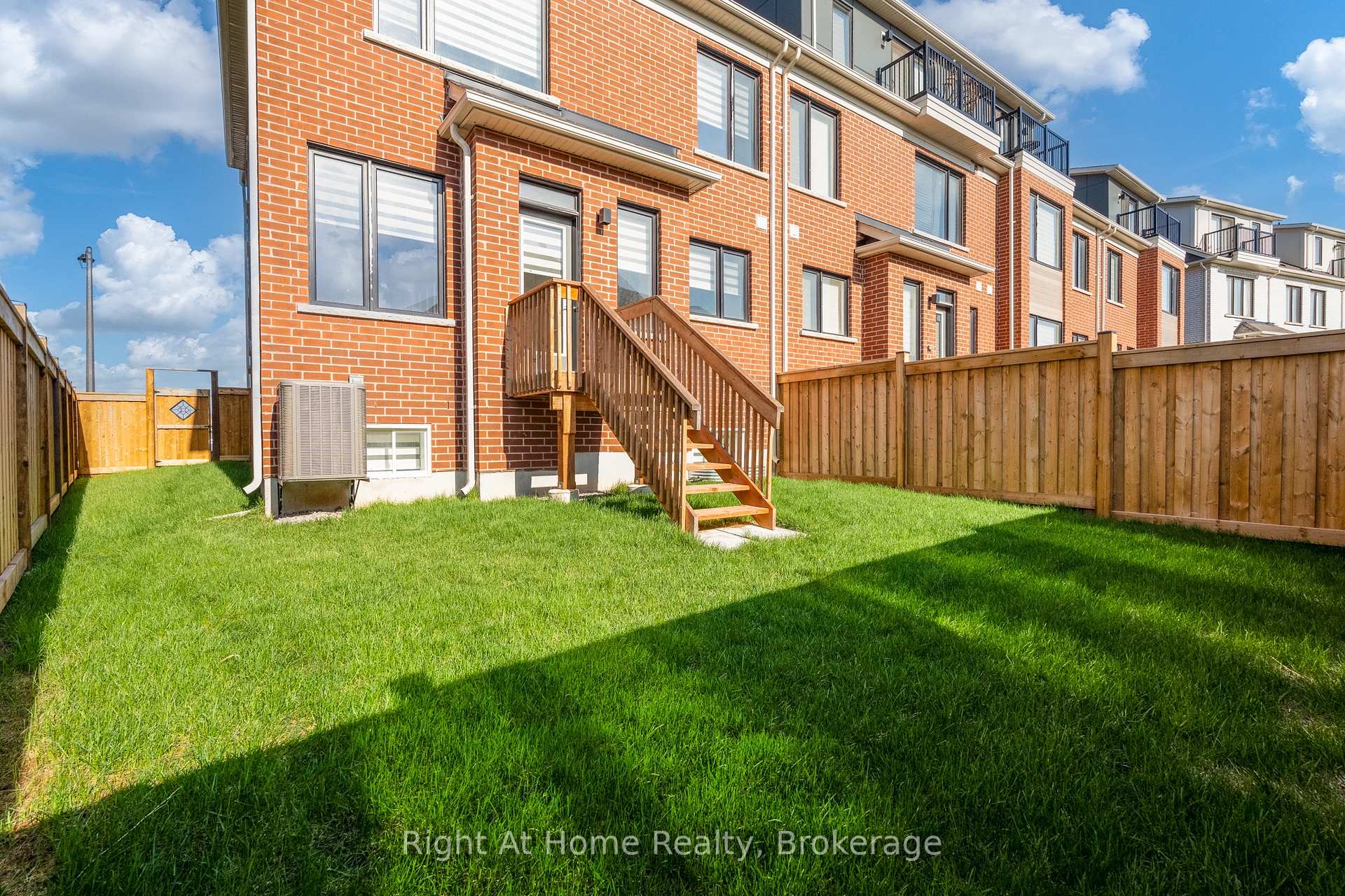 Photo 46 of 80 Settlers Road E, Oakville, Glenorchy — HOMEH