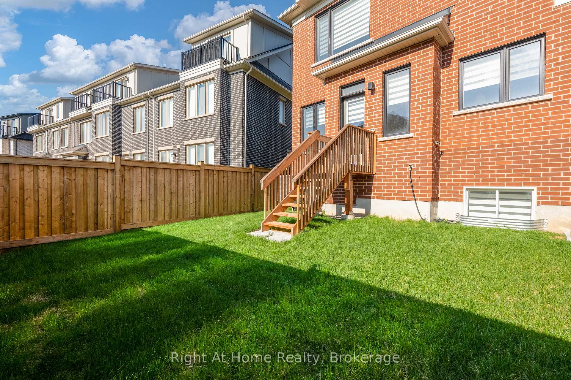 Photo 48 of 80 Settlers Road E, Oakville, Glenorchy — HOMEH