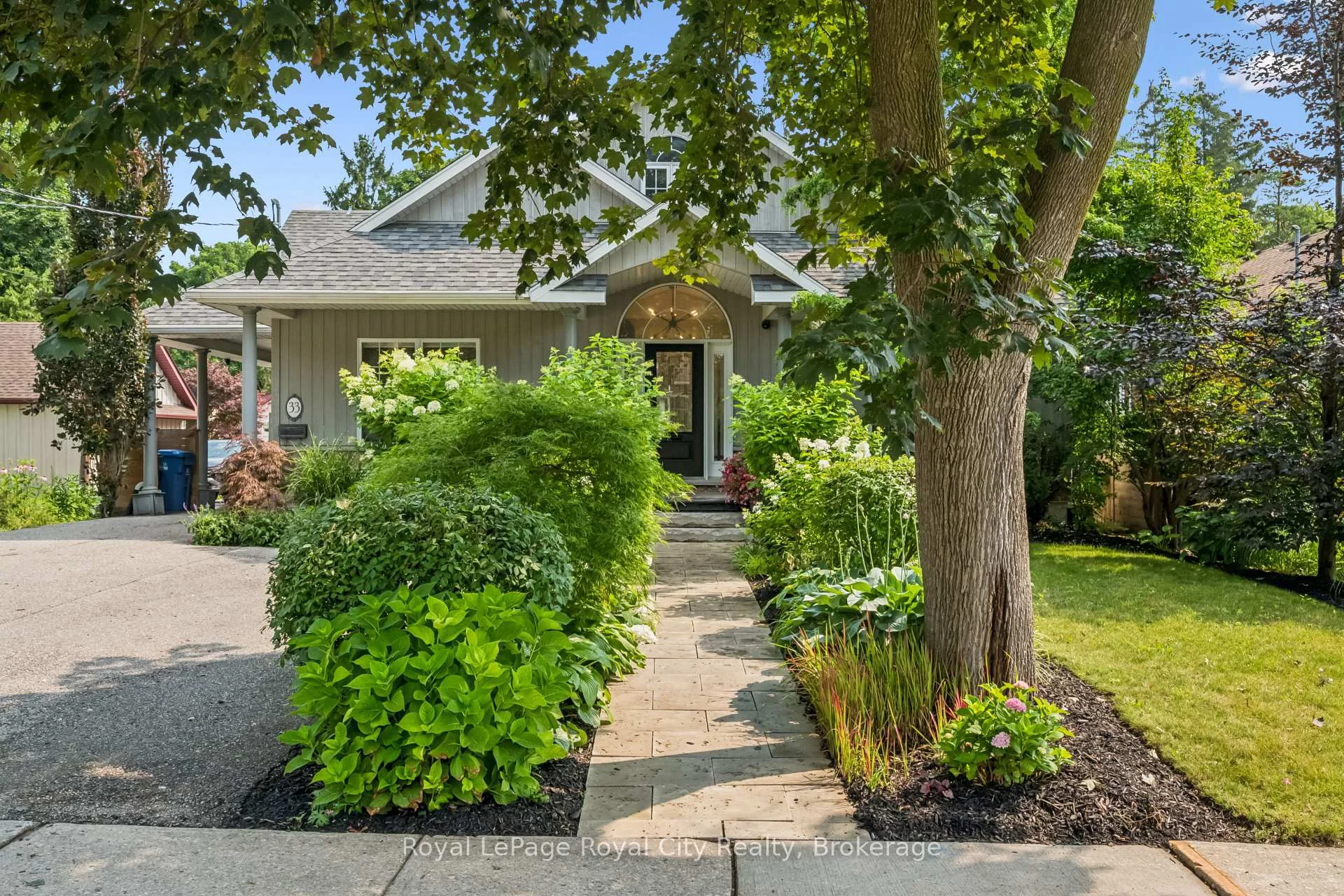 Photo 16 of 33 Edgehill Drive, Guelph, Exhibition Park — HOMEH