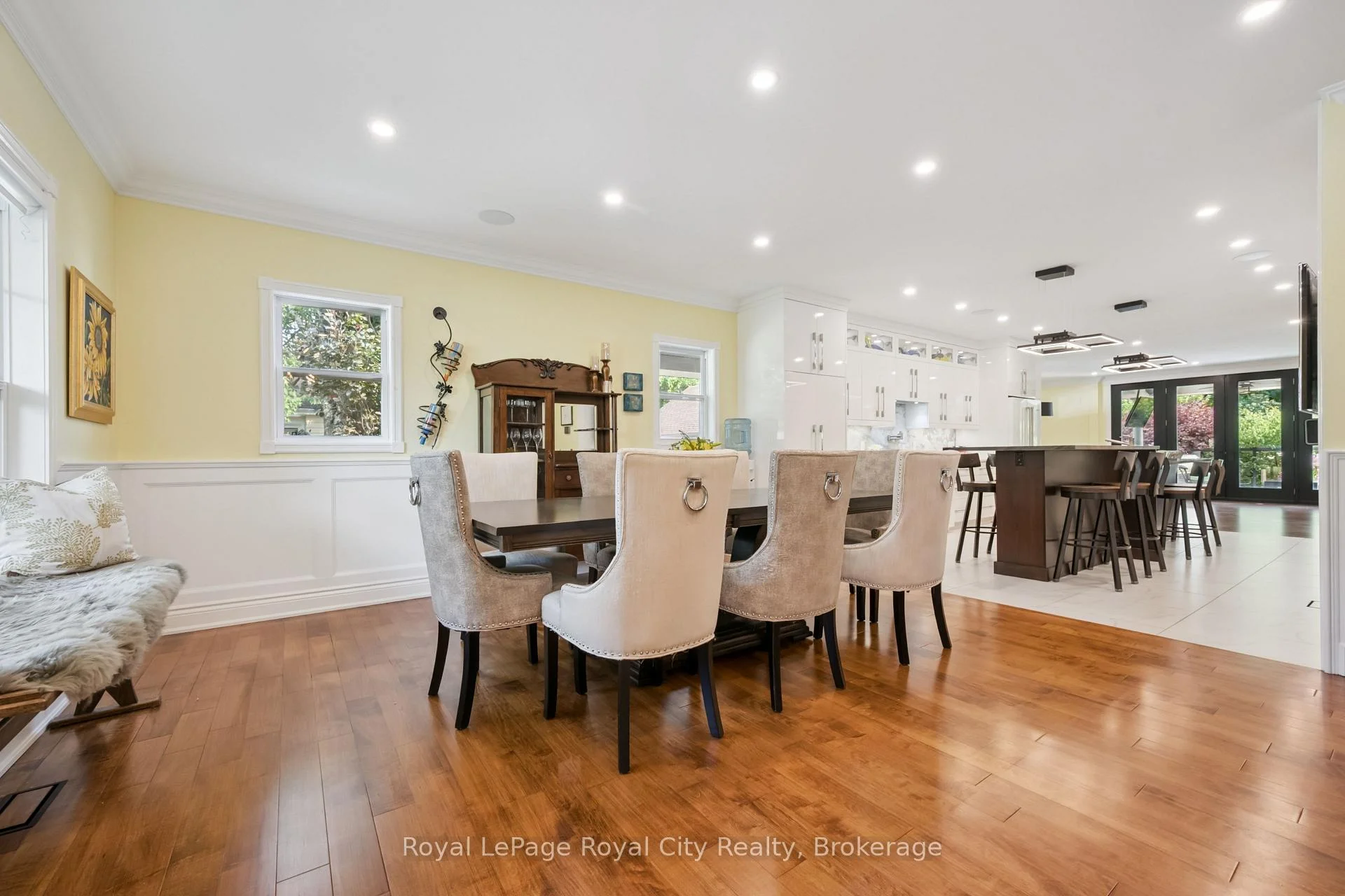 Photo 43 of 33 Edgehill Drive, Guelph, Exhibition Park — HOMEH