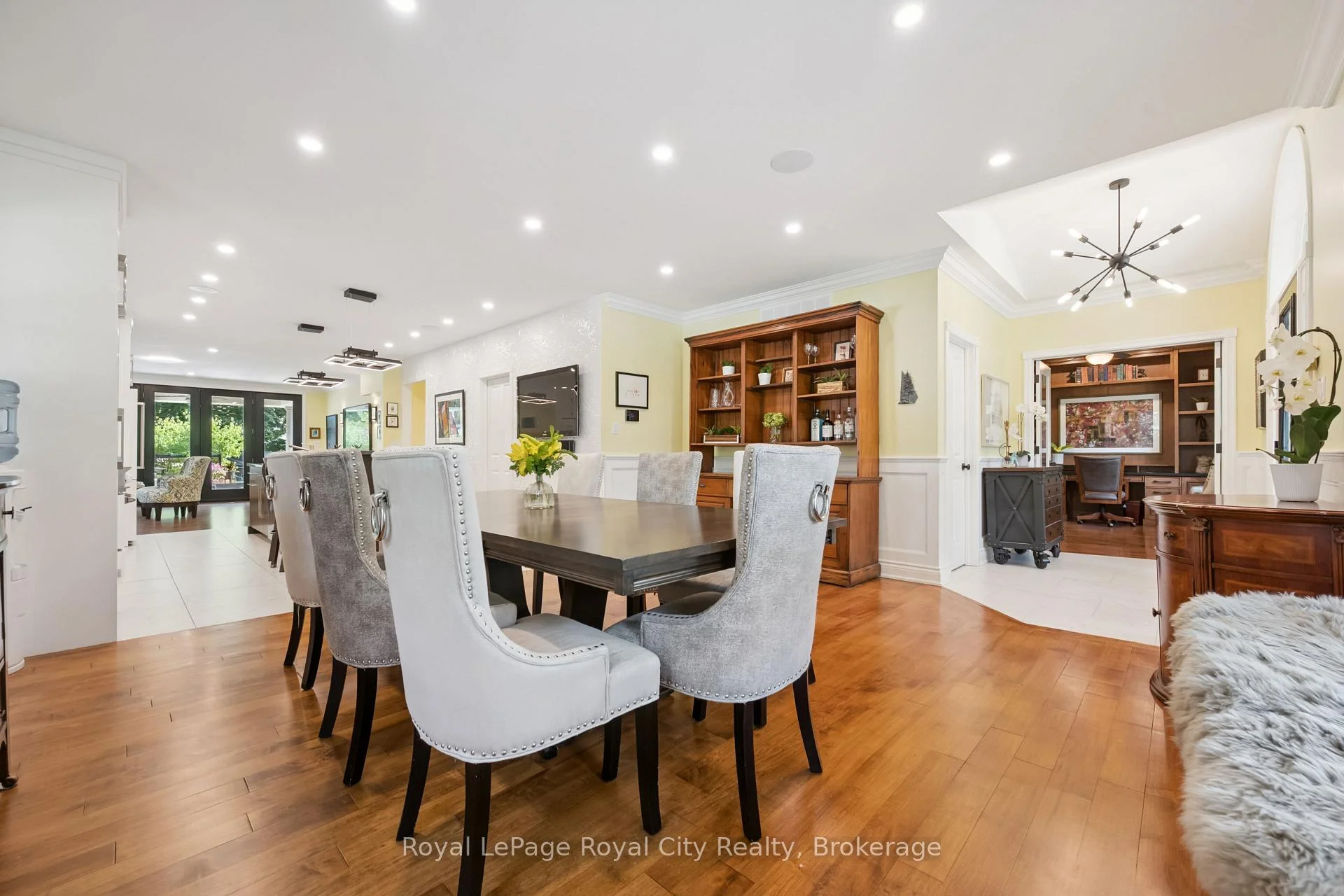 Photo 48 of 33 Edgehill Drive, Guelph, Exhibition Park — HOMEH