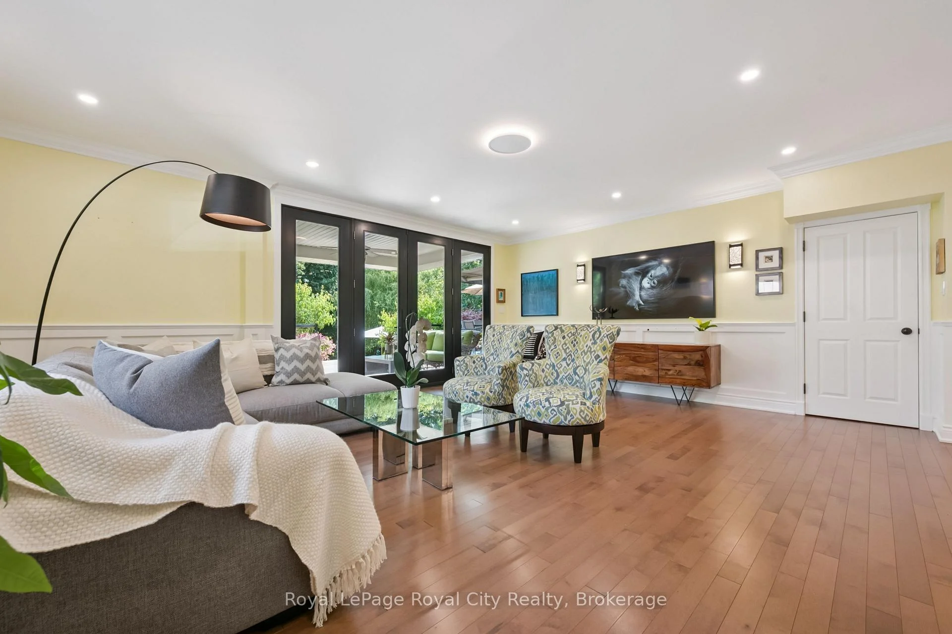 Photo 58 of 33 Edgehill Drive, Guelph, Exhibition Park — HOMEH