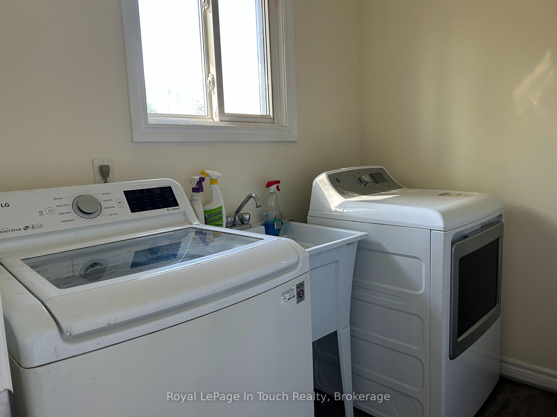 Photo 15 of 317 Wardell Street, Tay, Port McNicoll — HOMEH