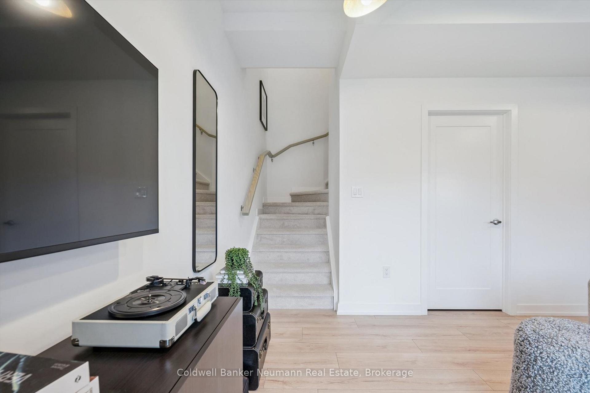 Photo 15 of Unit 96, 940 St David Estates, Centre Wellington, Fergus — HOMEH