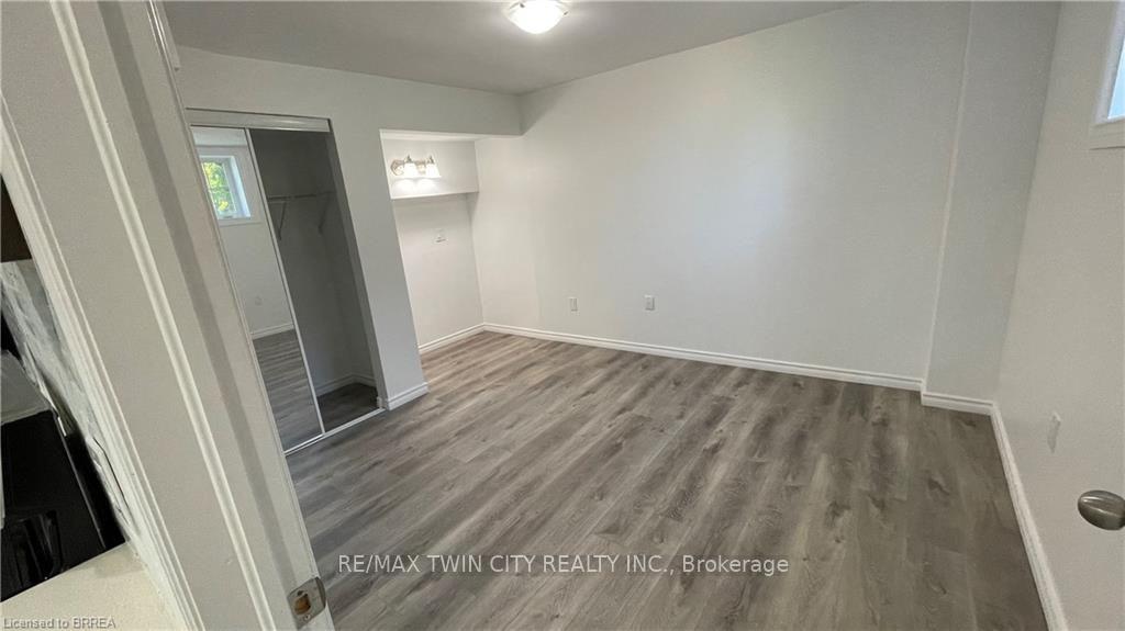 Photo 6 of Unit Lower, 20 Davidson Court, Brantford, Echo Place — HOMEH