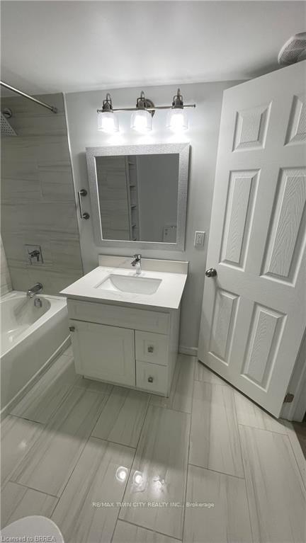 Photo 7 of Unit Lower, 20 Davidson Court, Brantford, Echo Place — HOMEH