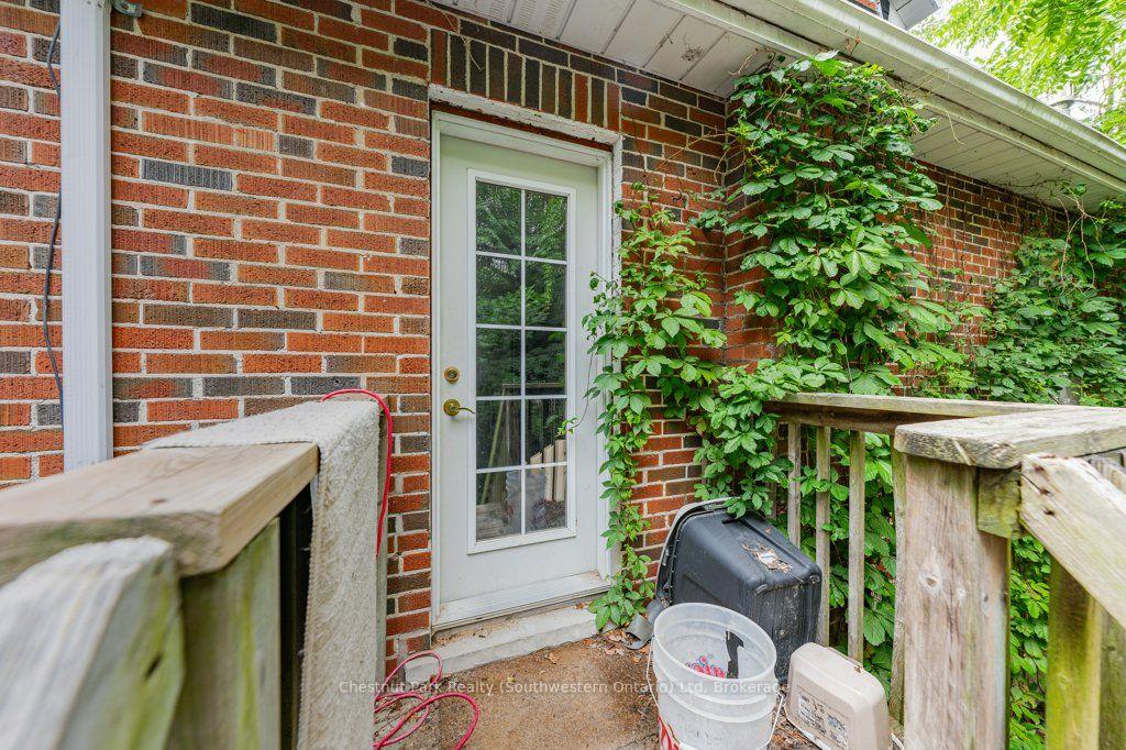 Photo 71 of 274 Water Street, Guelph, Dovercliffe Park/Old University — HOMEH