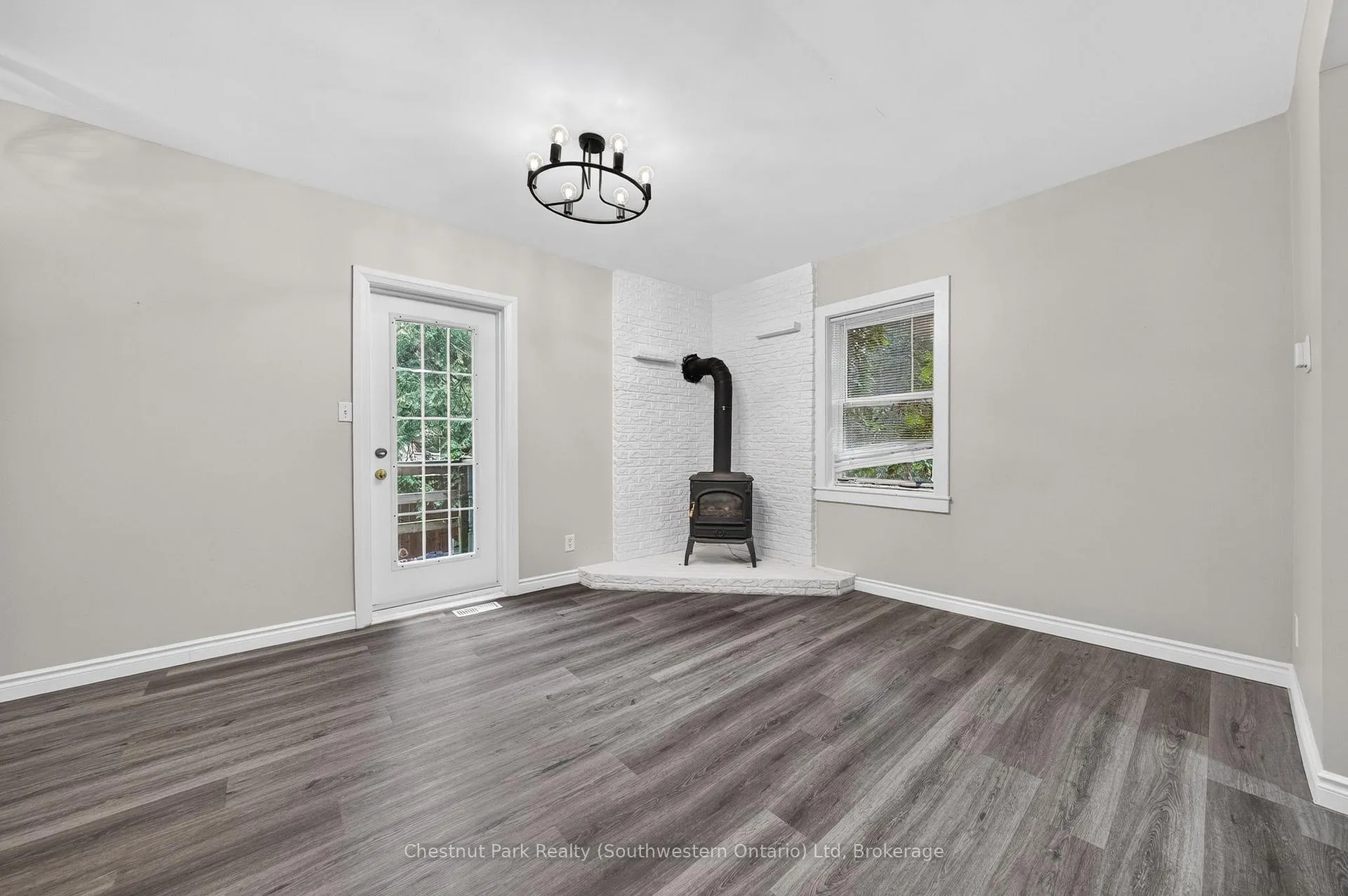 Photo 29 of 274 Water Street, Guelph, Dovercliffe Park/Old University — HOMEH