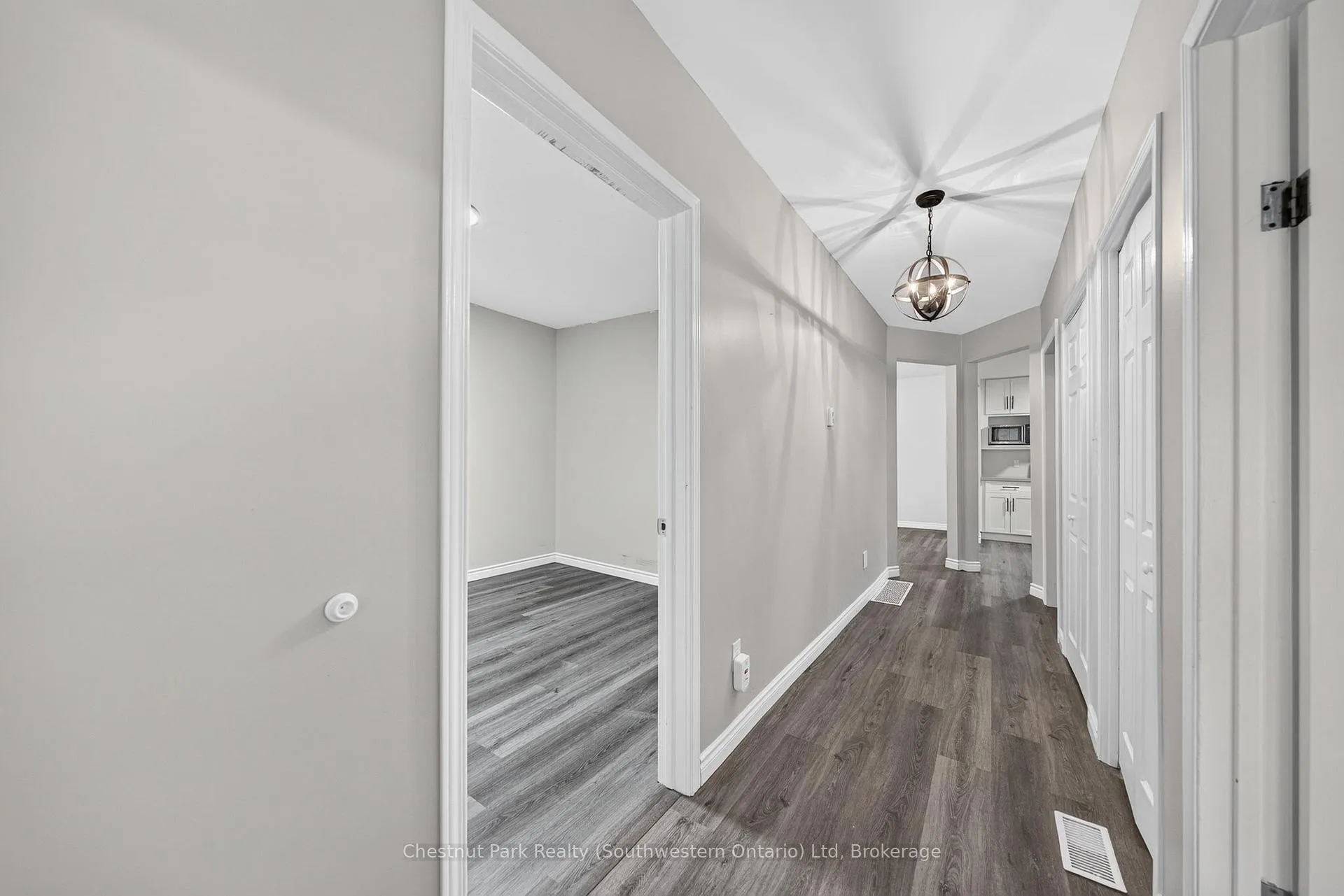 Photo 33 of 274 Water Street, Guelph, Dovercliffe Park/Old University — HOMEH