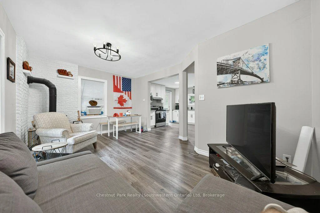 Photo 10 of 274 Water Street, Guelph, Dovercliffe Park/Old University — HOMEH