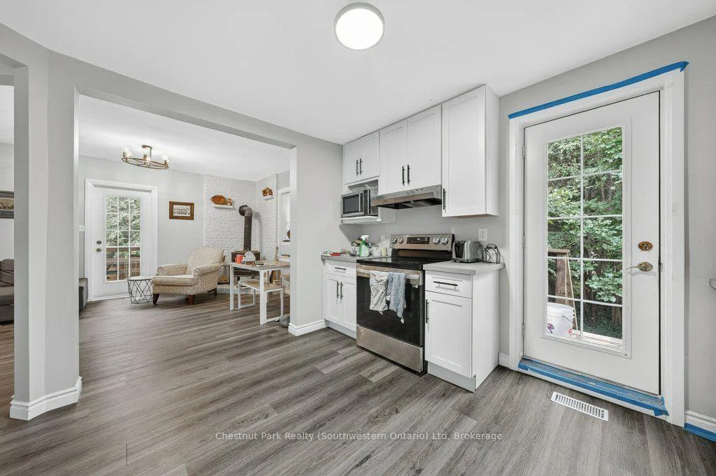 Photo 26 of 274 Water Street, Guelph, Dovercliffe Park/Old University — HOMEH