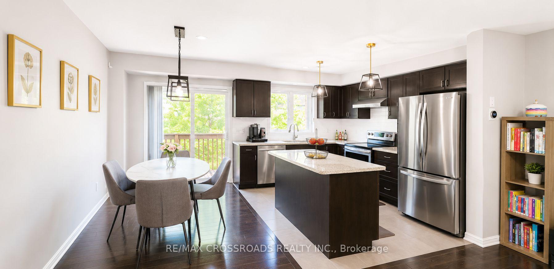 Photo 3 of 53 Edwin Pearson Street, Aurora, Bayview Northeast — HOMEH